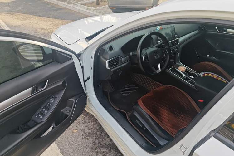 Used Honda Accord 2018 260TURBO Elite Edition China VI Driver Seat