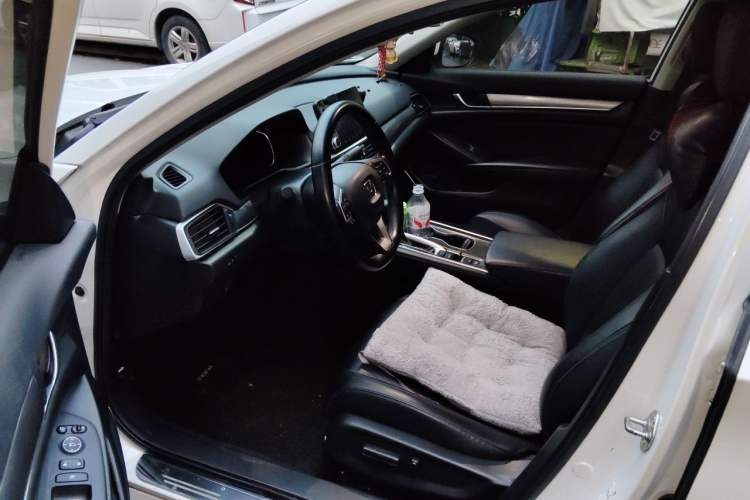 Used Honda Accord 2018 260TURBO Elite Edition China VI Driver Seat