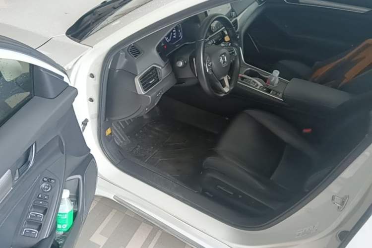Used Honda Accord 2018 Rui Hybrid 2.0L Rui Ling Version China V Driver Seat