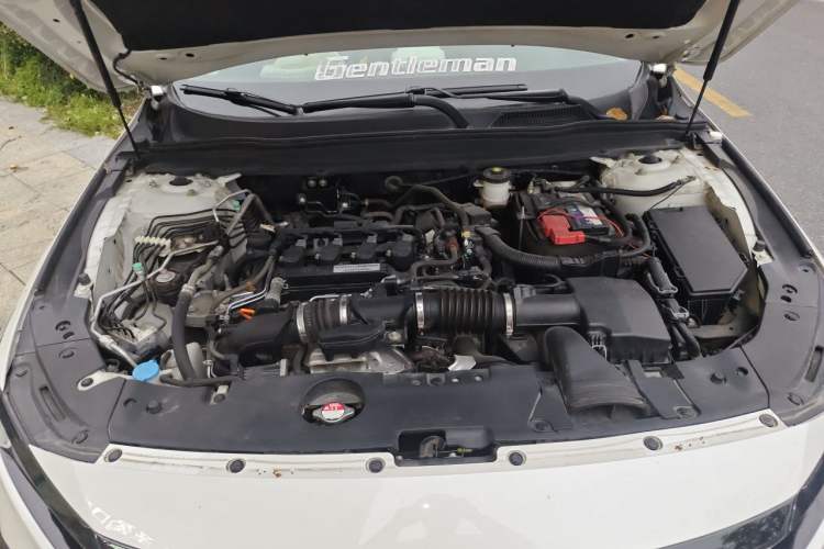 Used Honda Accord 2018 260TURBO Luxury Edition China VI Engine Bay
