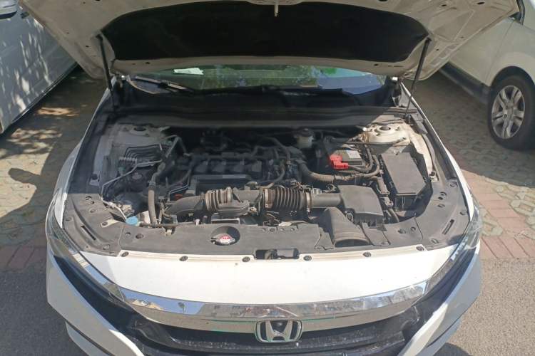 Used Honda Accord 2018 260TURBO Elite Edition China V Engine Bay
