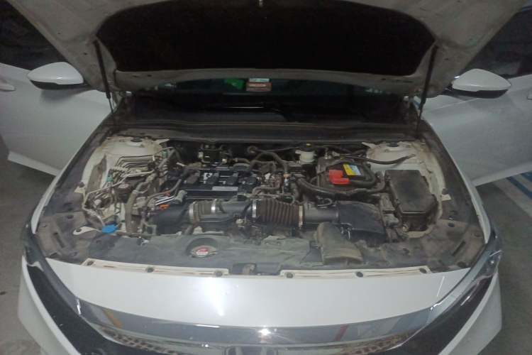 Used Honda Accord 2018 260TURBO Elite Edition China VI Engine Bay