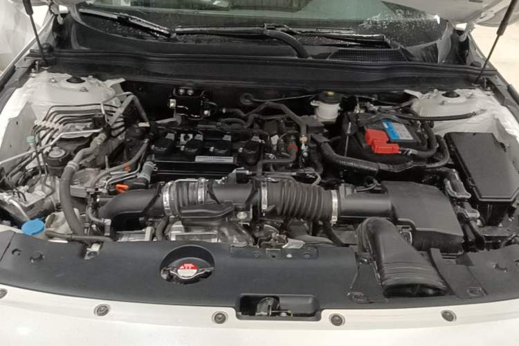 Used Honda Accord 2018 260TURBO Luxury Edition China V Emission Standard Engine Bay
