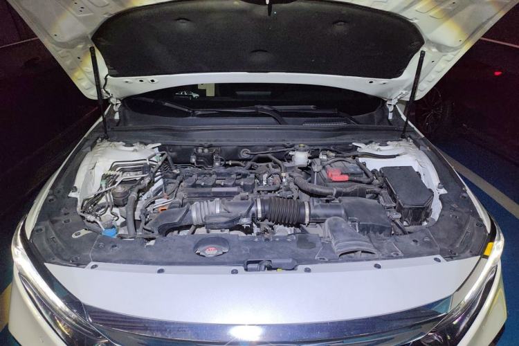 Used Honda Accord 2018 260TURBO Luxury Edition China VI Engine Bay