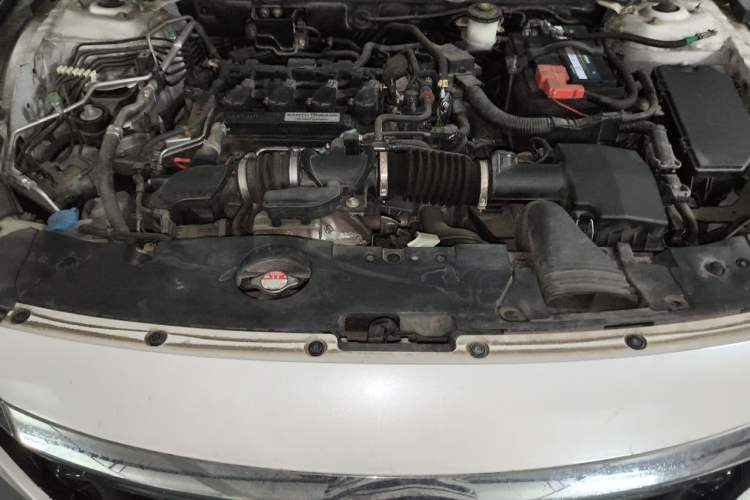 Used Honda Accord 2018 230TURBO Comfort Edition China VI Emission Standard Engine Bay