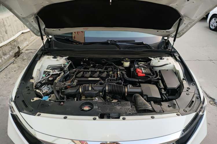 Used Honda Accord 2018 260TURBO Elite Edition China VI Engine Bay
