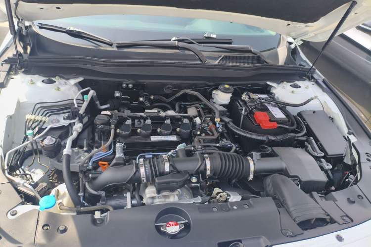 Used Honda Accord 2018 260TURBO Elite Edition China VI Engine Bay