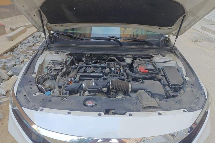 Used Honda Accord 2018 260TURBO Elite Edition China VI Engine Bay