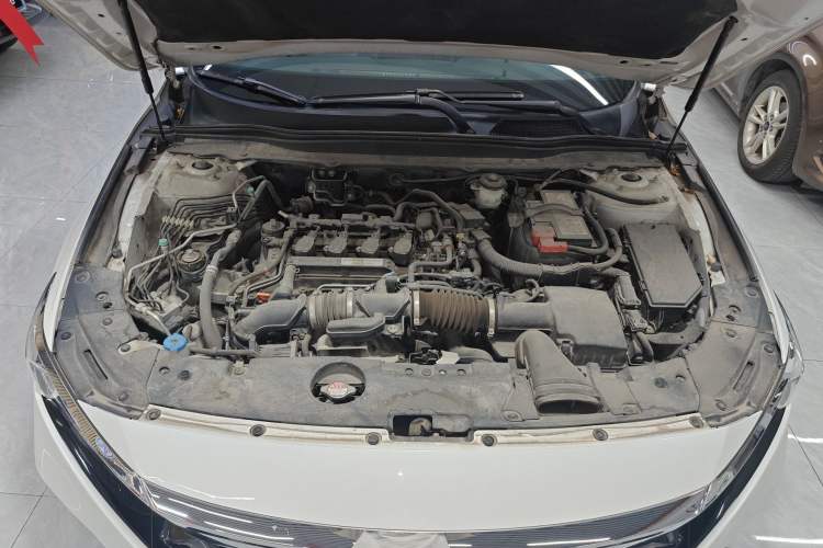 Used Honda Accord 2018 260TURBO Elite Edition China VI Engine Bay