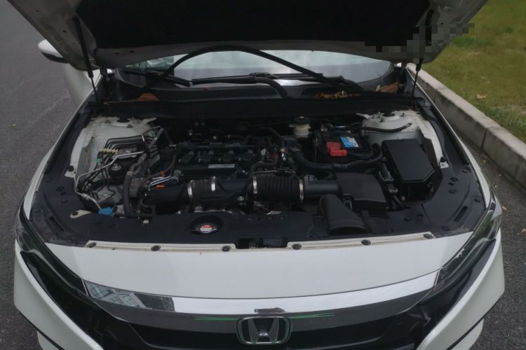 Used Honda Accord 2018 260TURBO Elite Edition China VI Engine Bay