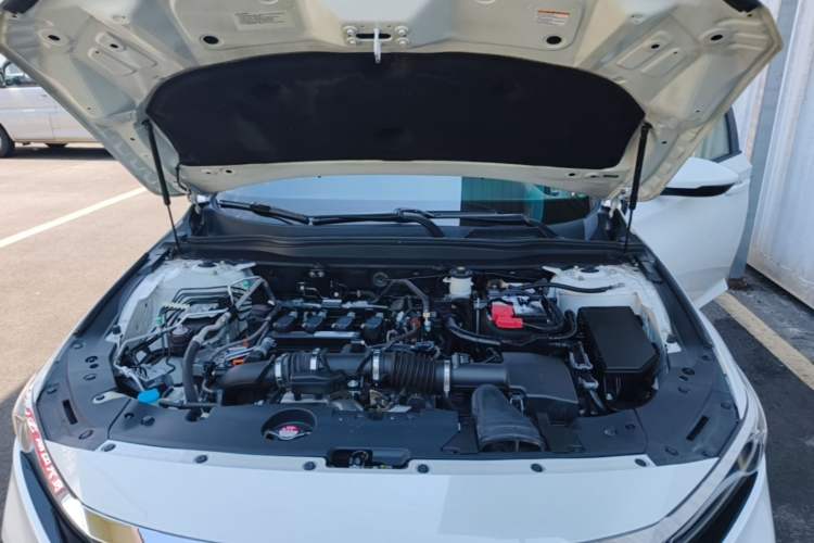Used Honda Accord 2018 260TURBO Elite Edition China V Engine Bay