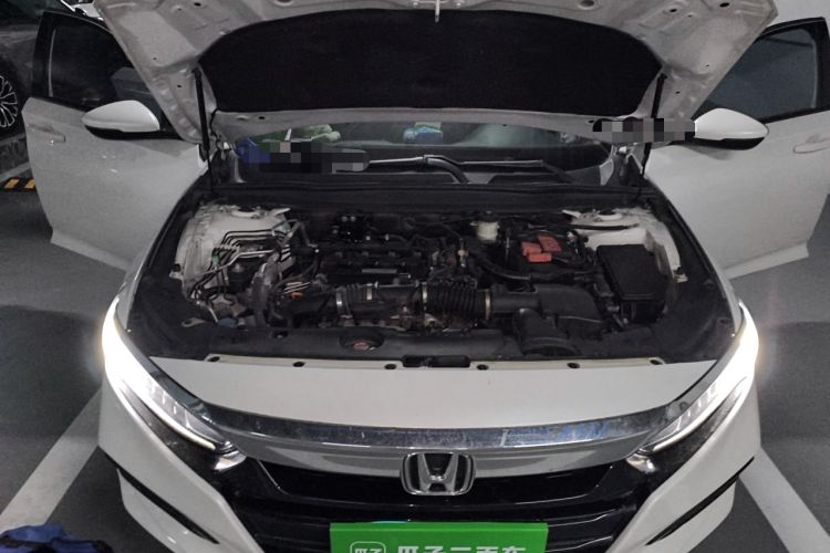 Used Honda Accord 2018 260TURBO Elite Edition China V Engine Bay