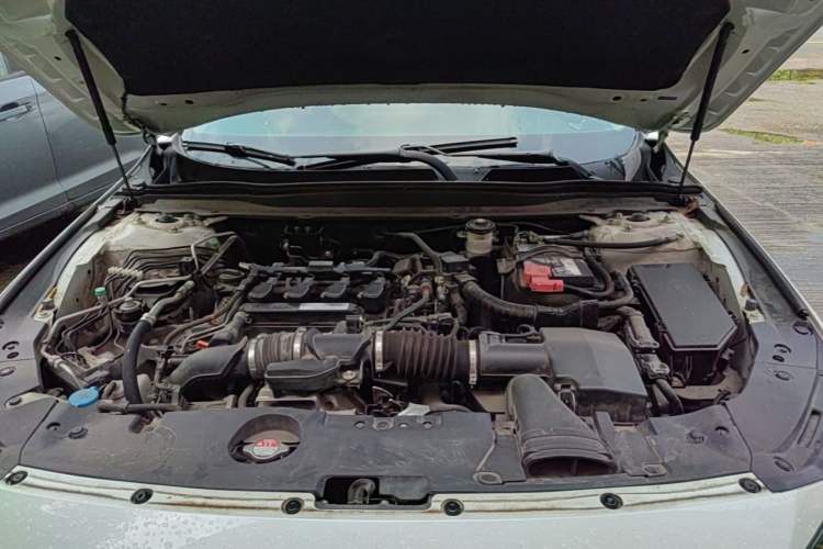 Used Honda Accord 2018 260TURBO Elite Edition China V Engine Bay