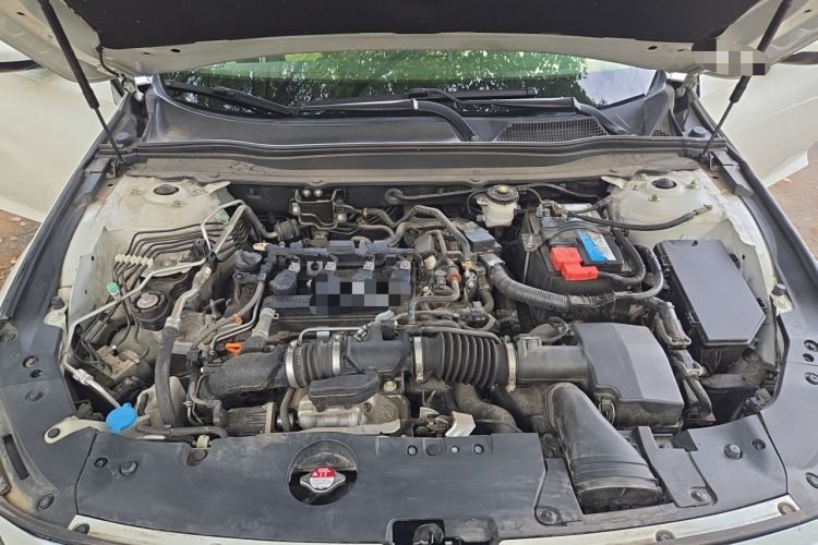Used Honda Accord 2018 260TURBO Luxury Edition China VI Engine Bay