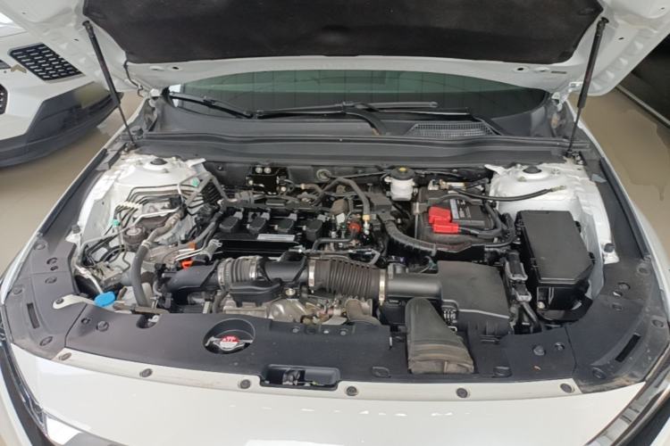 Used Honda Accord 2018 260TURBO Elite Edition China VI Engine Bay