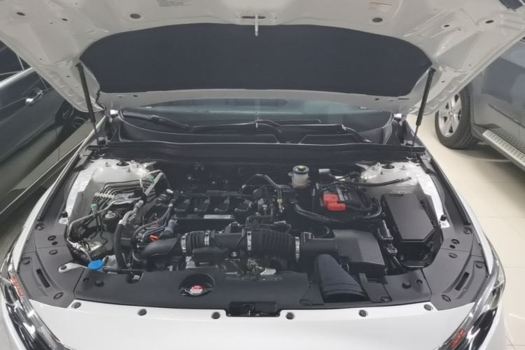 Used Honda Accord 2018 260TURBO Elite Edition China VI Engine Bay
