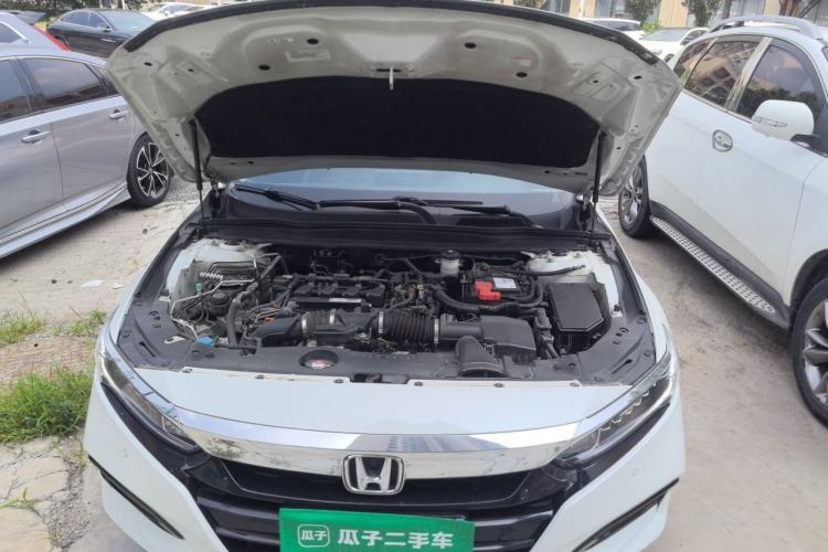 Used Honda Accord 2018 260TURBO Luxury Edition China V Emission Standard Engine Bay