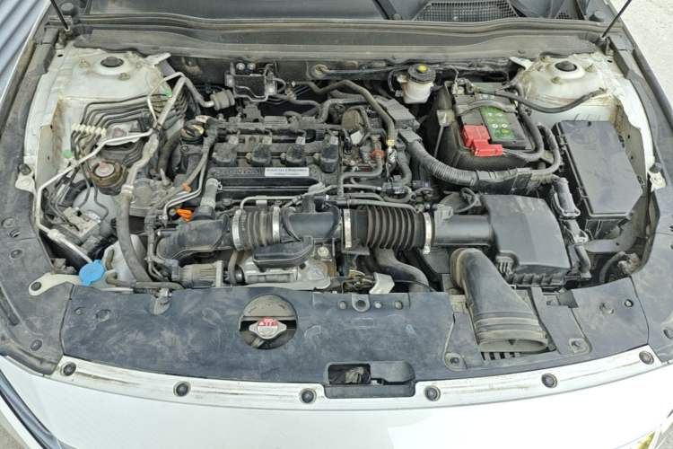 Used Honda Accord 2018 260TURBO Elite Edition China VI Engine Bay
