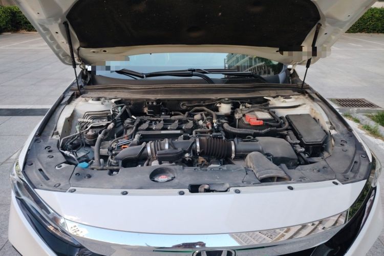 Used Honda Accord 2018 260TURBO Elite Edition China VI Engine Bay