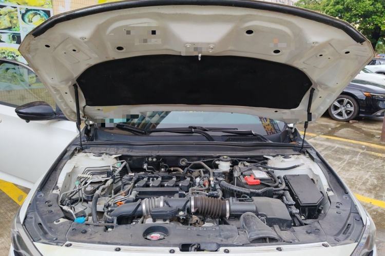 Used Honda Accord 2018 260TURBO Elite Edition China VI Engine Bay