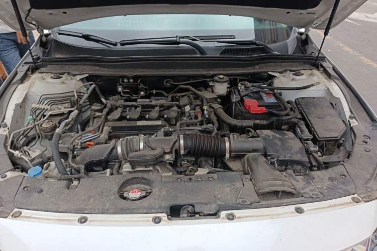 Used Honda Accord 2018 260TURBO Luxury Edition China V Emission Standard Engine Bay