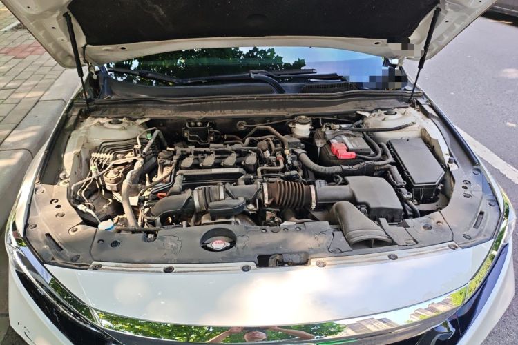Used Honda Accord 2018 260TURBO Elite Edition China VI Engine Bay