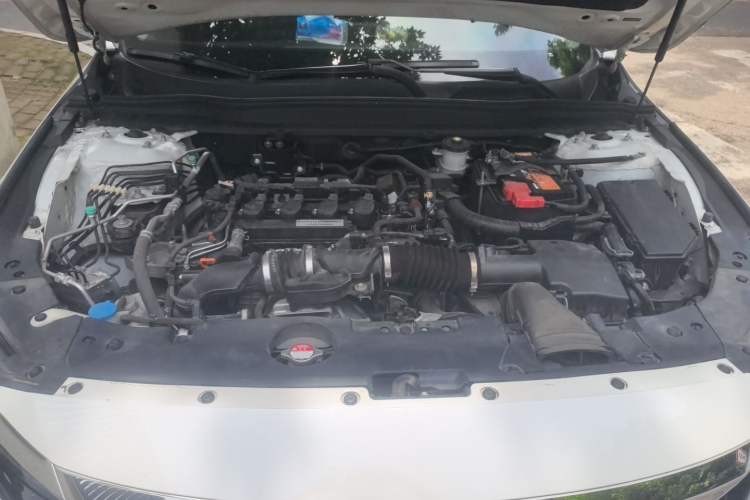 Used Honda Accord 2018 260TURBO Luxury Edition China VI Engine Bay
