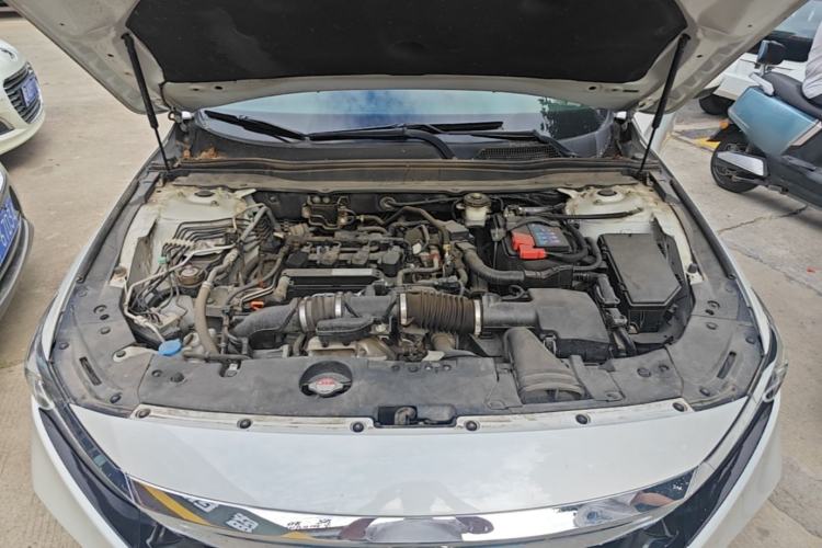 Used Honda Accord 2018 260TURBO Elite Edition China VI Engine Bay