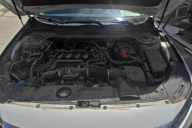 Used Honda Accord 2018 260TURBO Luxury Edition China VI Engine Bay