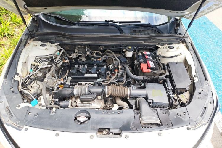 Used Honda Accord 2018 260TURBO Luxury Edition China V Emission Standard Engine Bay