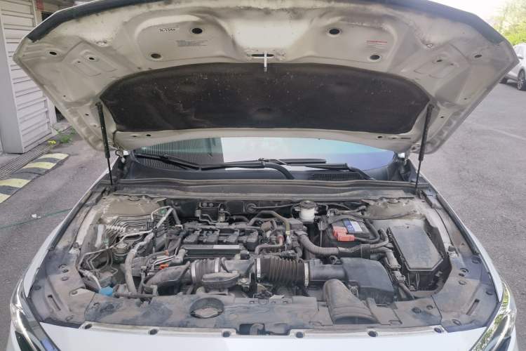 Used Honda Accord 2018 260TURBO Elite Edition China VI Engine Bay
