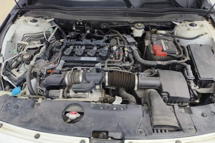 Used Honda Accord 2018 260TURBO Elite Edition China VI Engine Bay