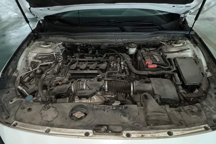 Used Honda Accord 2018 260TURBO Elite Edition China VI Engine Bay