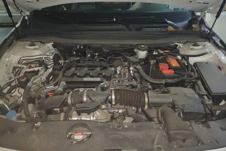 Used Honda Accord 2018 260TURBO Elite Edition China VI Engine Bay