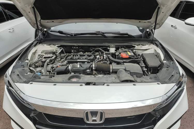 Used Honda Accord 2018 260TURBO Elite Edition China V Engine Bay