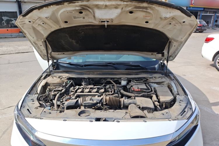 Used Honda Accord 2018 260TURBO Elite Edition China VI Engine Bay