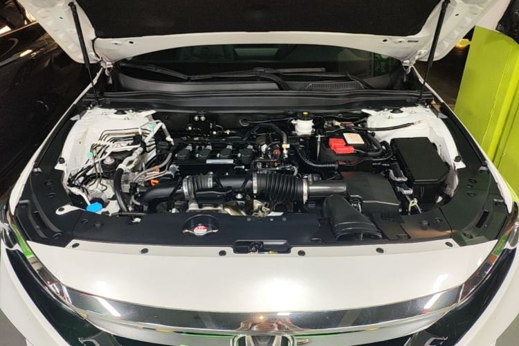 Used Honda Accord 2018 260TURBO Luxury Edition China VI Engine Bay