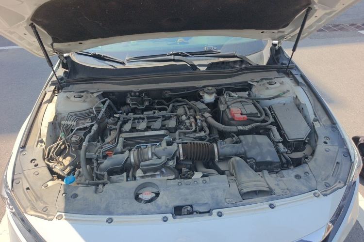 Used Honda Accord 2018 230TURBO Comfort Edition China VI Emission Standard Engine Bay