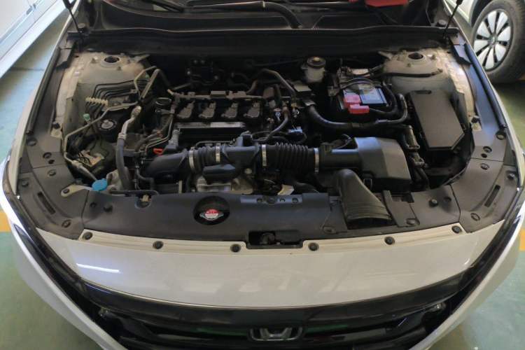 Used Honda Accord 2018 260TURBO Elite Edition China V Engine Bay