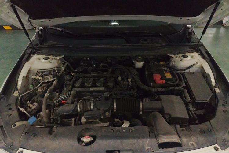 Used Honda Accord 2018 260TURBO Luxury Edition China VI Engine Bay