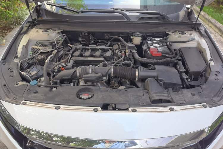 Used Honda Accord 2018 260TURBO Elite Edition China V Engine Bay