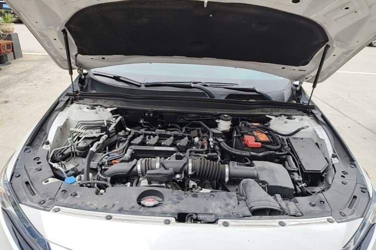 Used Honda Accord 2018 260TURBO Elite Edition China VI Engine Bay