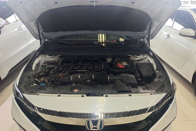 Used Honda Accord 2018 260TURBO Elite Edition China V Engine Bay