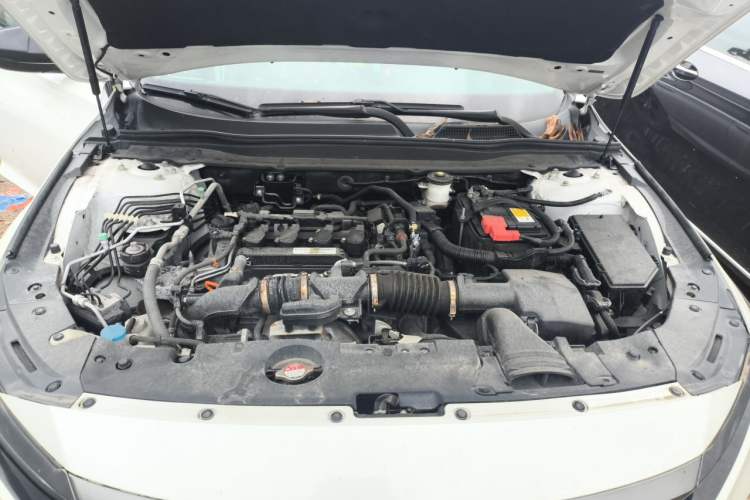 Used Honda Accord 2018 260TURBO Luxury Edition China VI Engine Bay