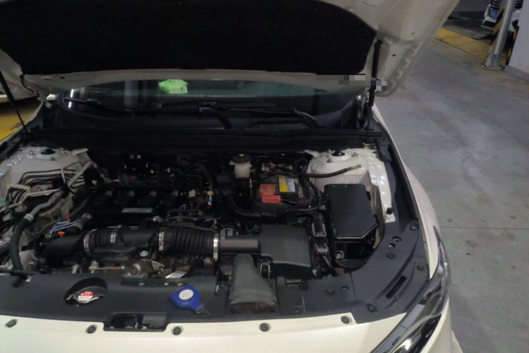 Used Honda Accord 2018 260TURBO Luxury Edition China VI Engine Bay Left