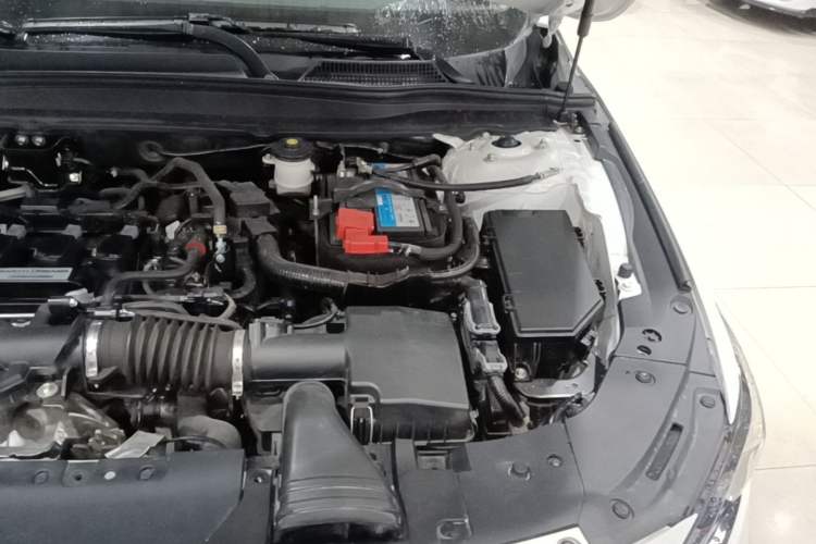Used Honda Accord 2018 260TURBO Luxury Edition China V Emission Standard Engine Bay Left