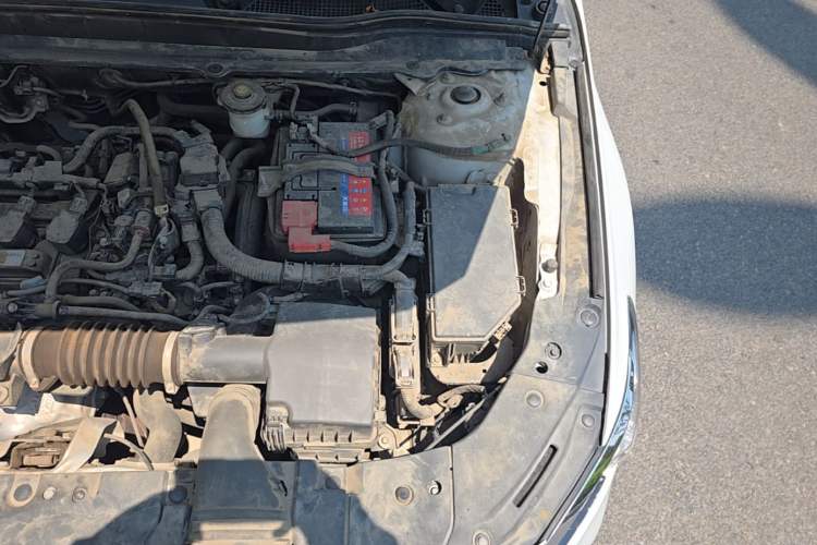Used Honda Accord 2018 230TURBO Comfort Edition China VI Emission Standard Engine Bay Left