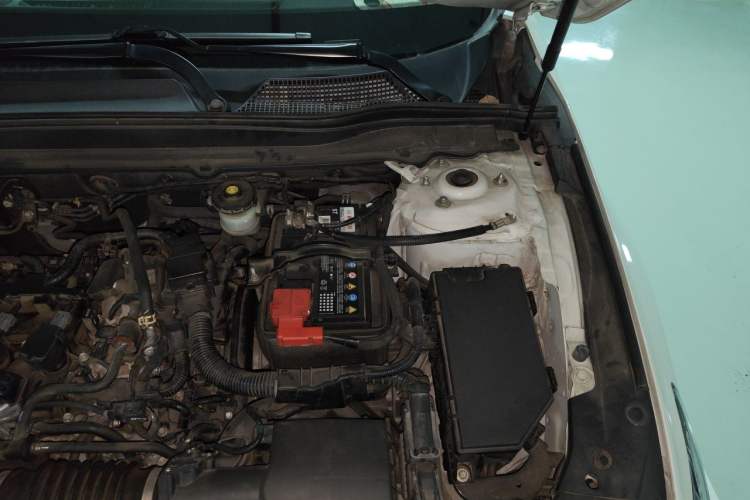 Used Honda Accord 2018 260TURBO Elite Edition China VI Engine Bay Left