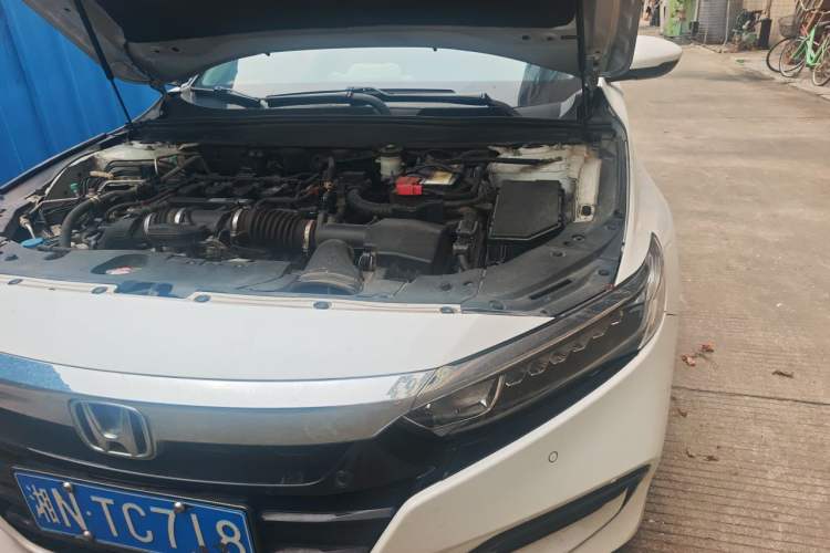 Used Honda Accord 2018 260TURBO Luxury Edition China VI Engine Bay Left