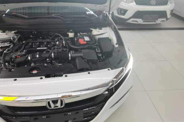 Used Honda Accord 2018 260TURBO Elite Edition China VI Engine Bay Left